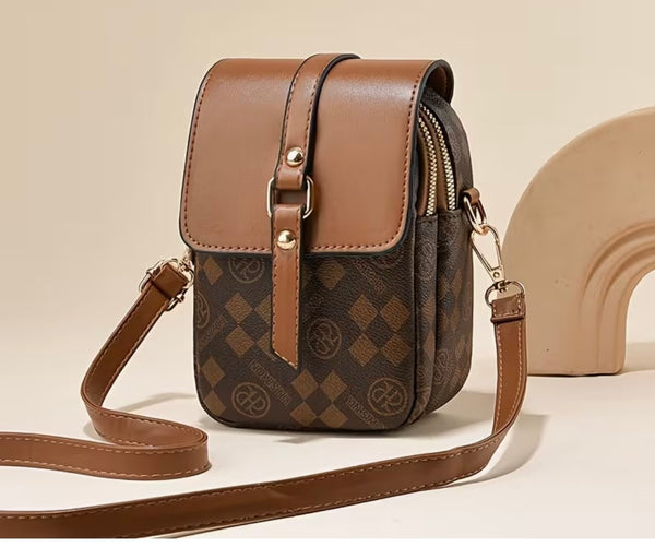 Women large Capacity Multi layer Light Crossbody Handbag With Zipper Compartments.